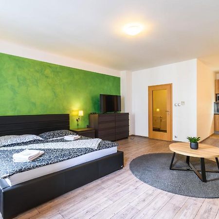 Pilsner Apartments Plzeň Esterno foto