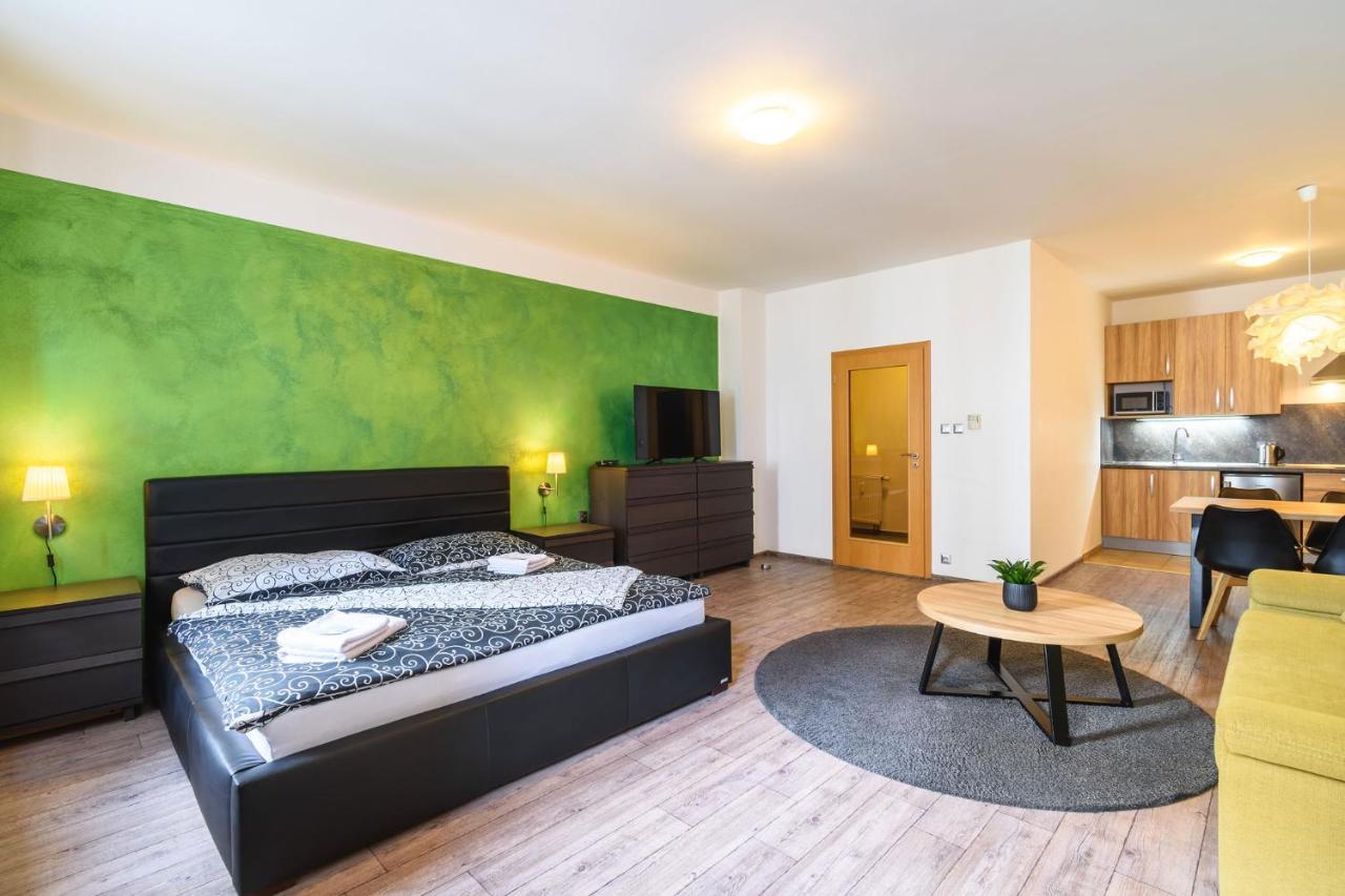 Pilsner Apartments Plzeň Esterno foto