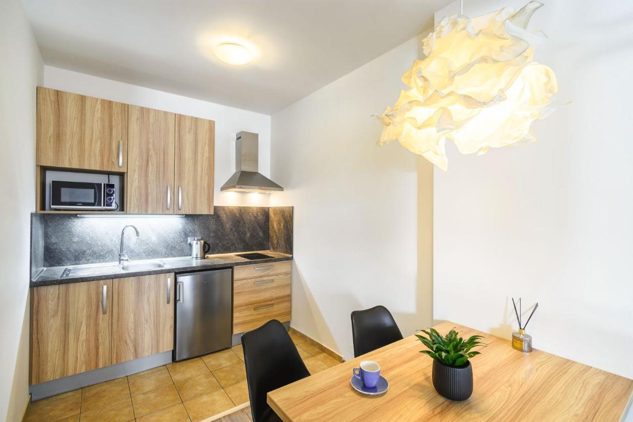 Pilsner Apartments Plzeň Esterno foto
