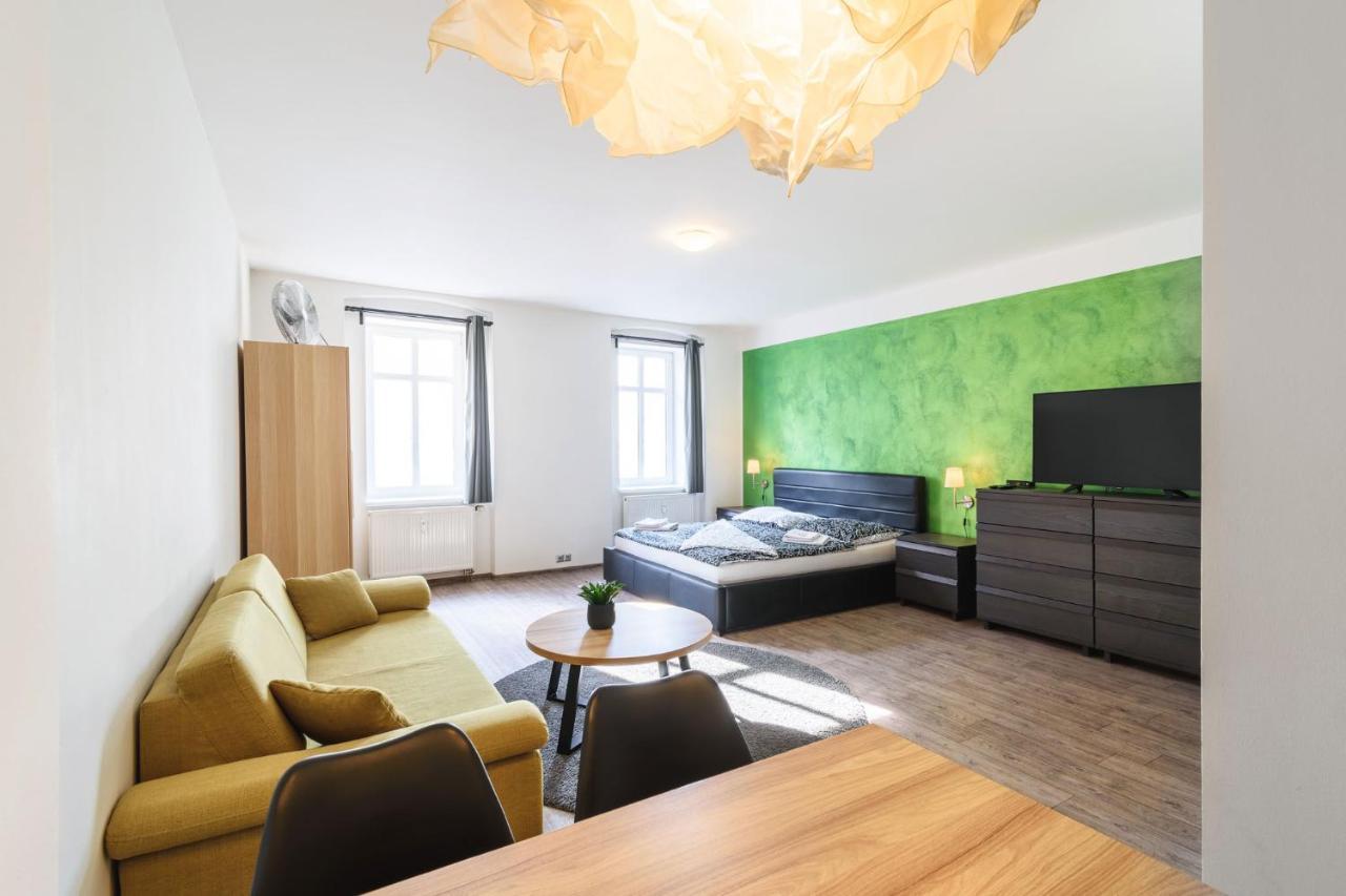 Pilsner Apartments Plzeň Esterno foto